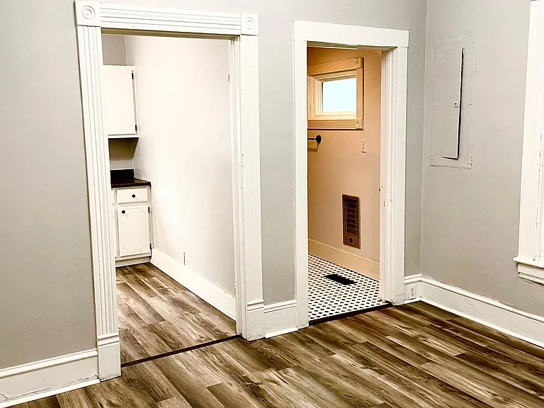 510 N Cherry St — Photo 8