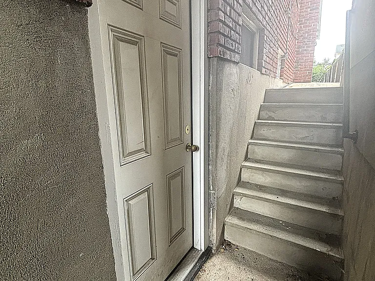 40 Stuyvesant Ave #4 — Photo 12