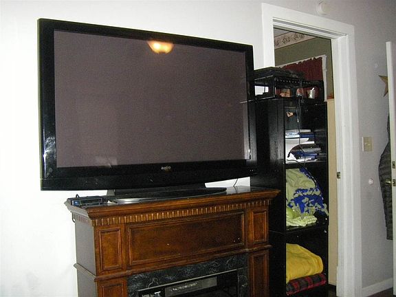 3rd image of 2908 Schaal Ave