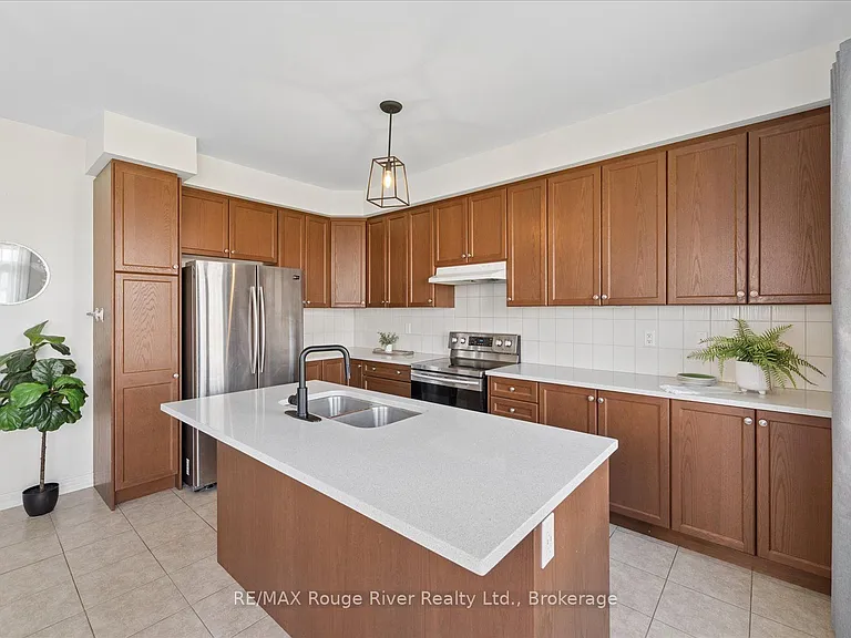 12 Bill Hutchinson Cres — Photo 25