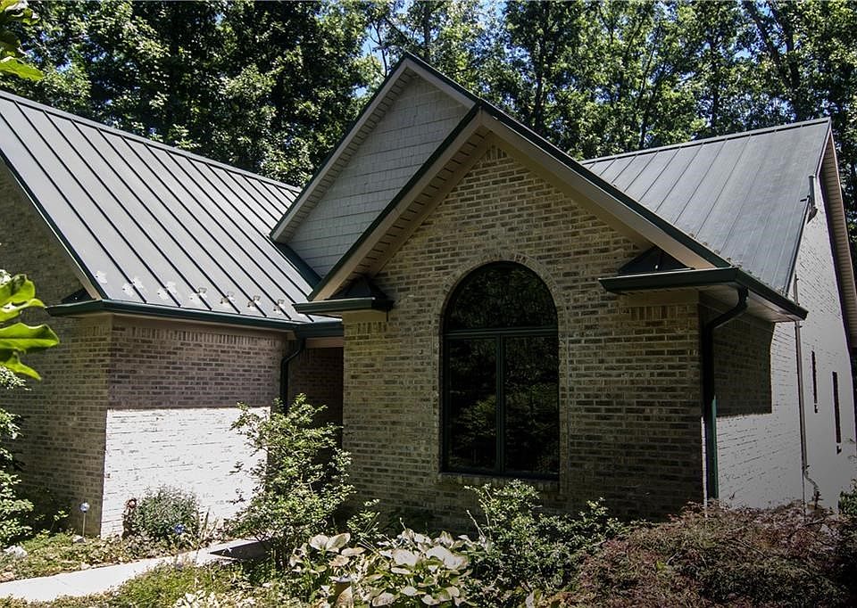 1st image of 635 Oak Run Dr