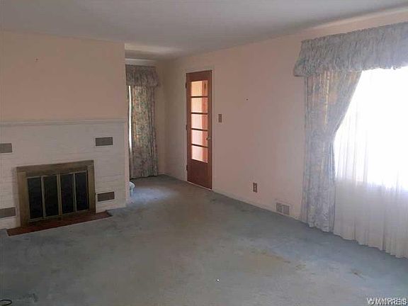 4th image of 503 Oak St