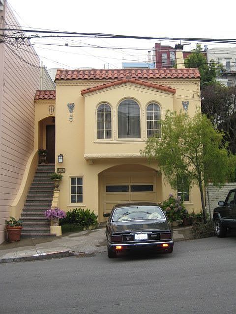 Front / Street View