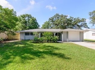 7612 Raintree Dr, New Port Richey, FL 34653