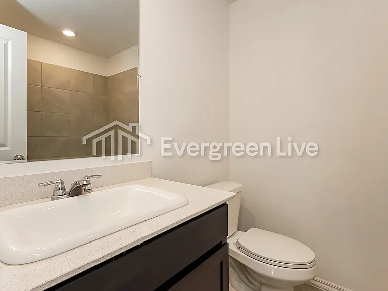 2308 Bleeker St — Photo 14