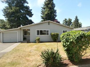 655 Tinamou Ln, Springfield, OR 97477