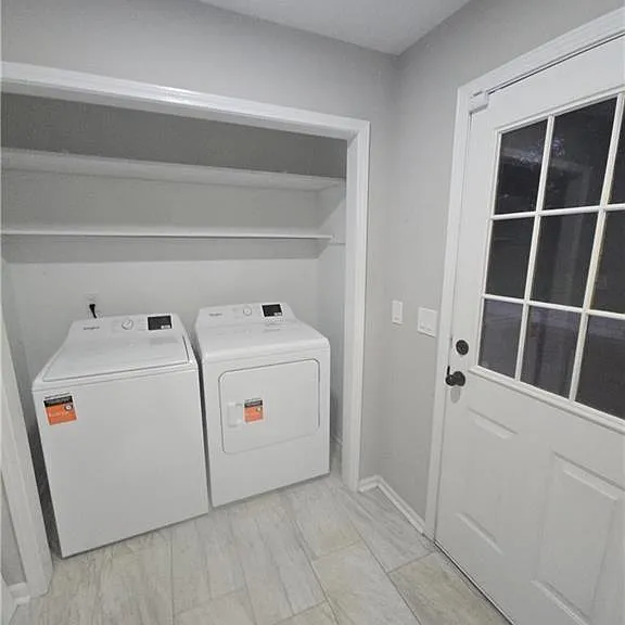 1670 Christian Cir — Photo 38