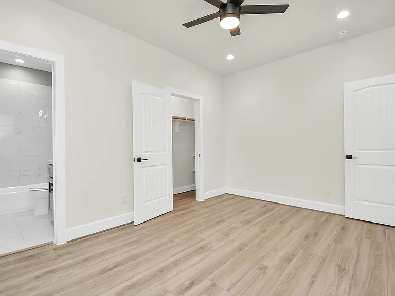 3039 Gray St — Photo 31