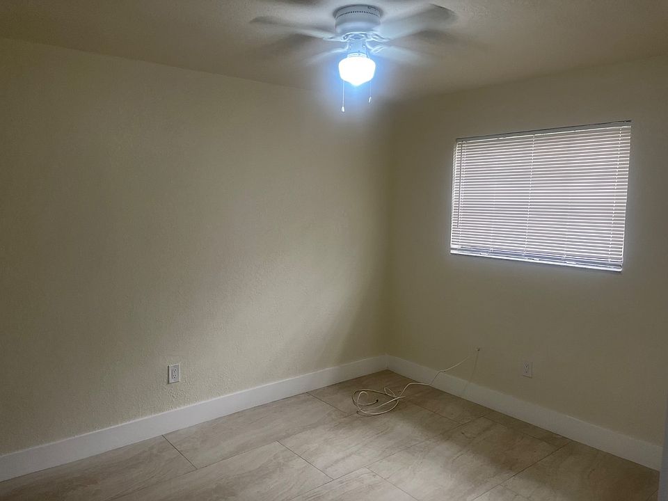 Unit Photo