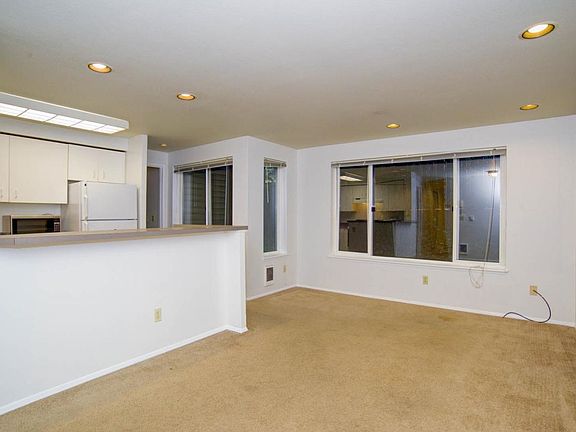 2nd image of 1421 4th Ave W #1