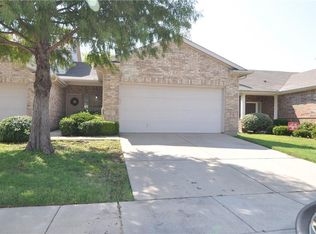 7549 Lazy Spur Blvd, Fort Worth, TX 76131