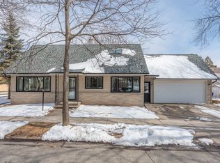 520 N Summit St, Appleton, WI 54914