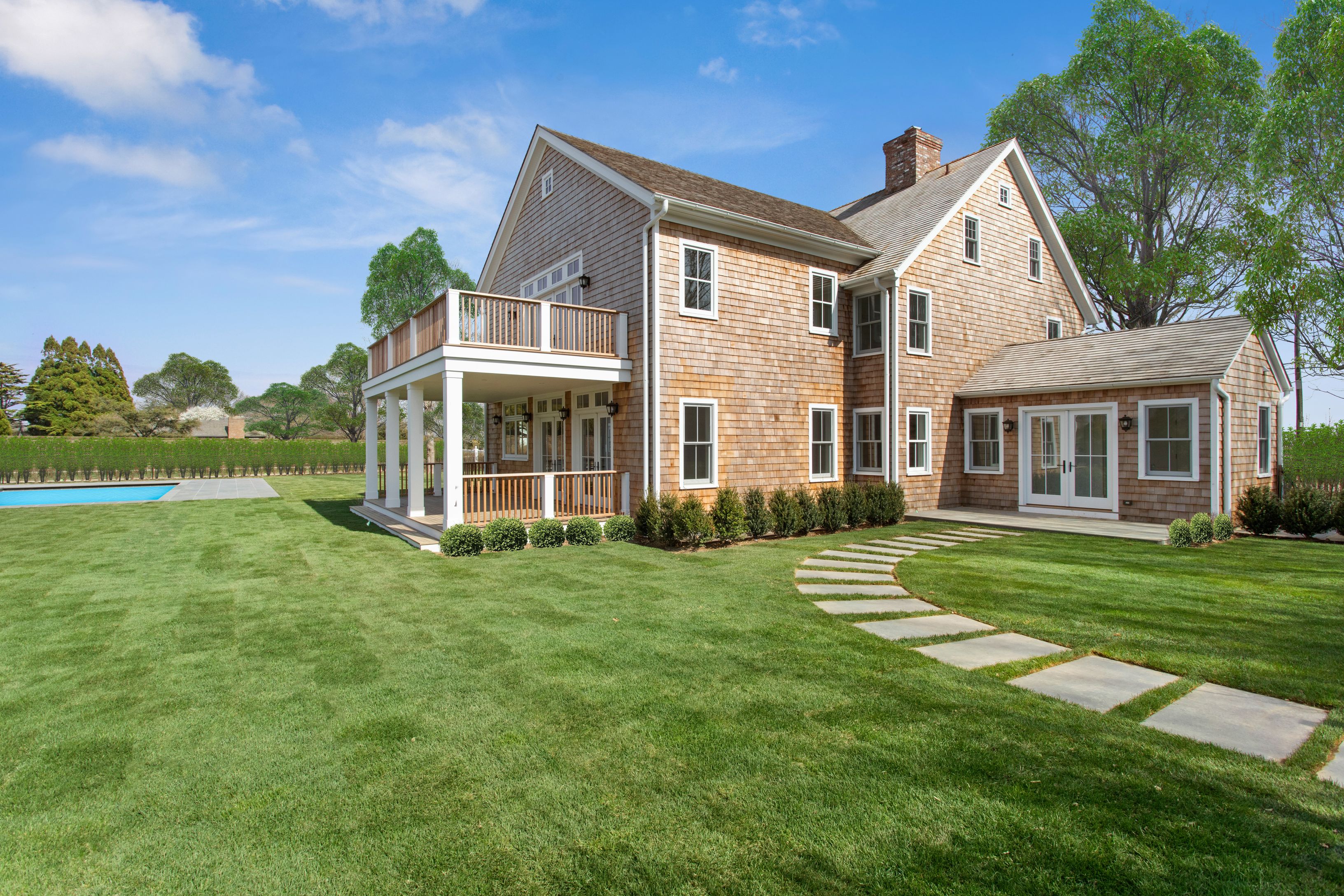 412 Hedges Ln, Sagaponack, NY 11962 Out East