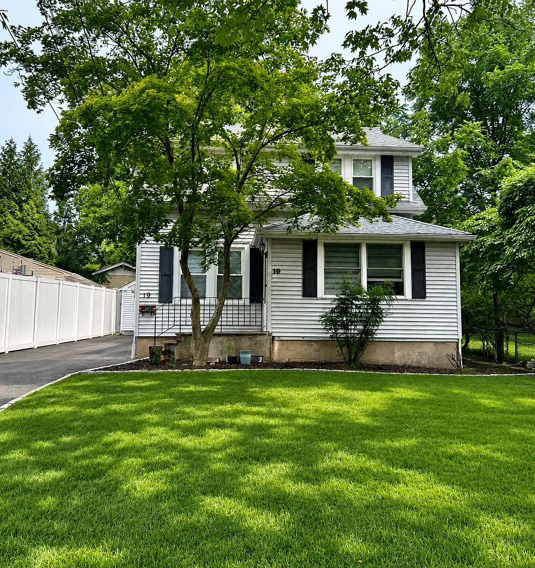 3 bed, 1.5 bath, 1726 sqft, $4,500 — Photo 1