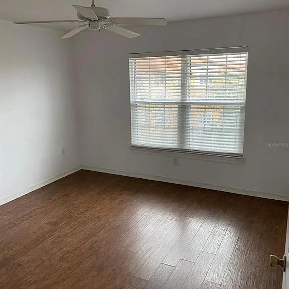 5447 Vineland Rd #1302 — Photo 6