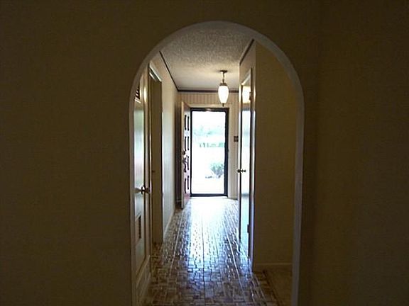 4th image of 3850 Santa Monica Dr