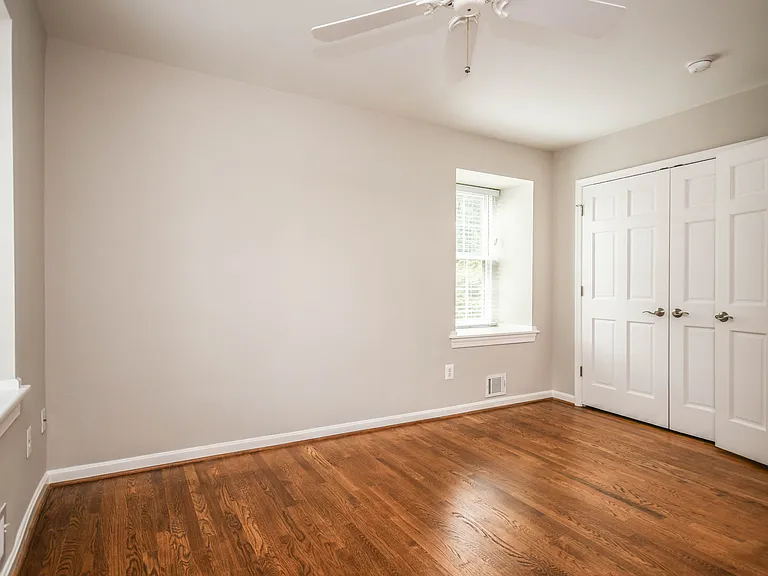 1211 Vinita Ln — Photo 43
