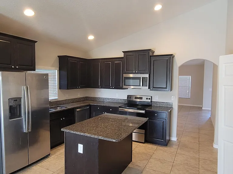 3080 Louetta Cir — Photo 11