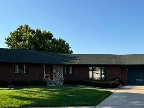 1220 S Sheridan Ct, North Platte, NE 69101