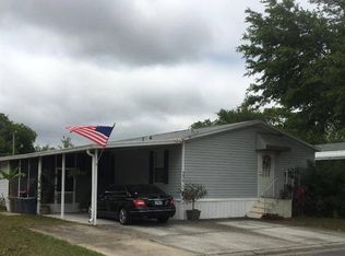 9626 Clubhouse Ln, Tampa, FL 33635