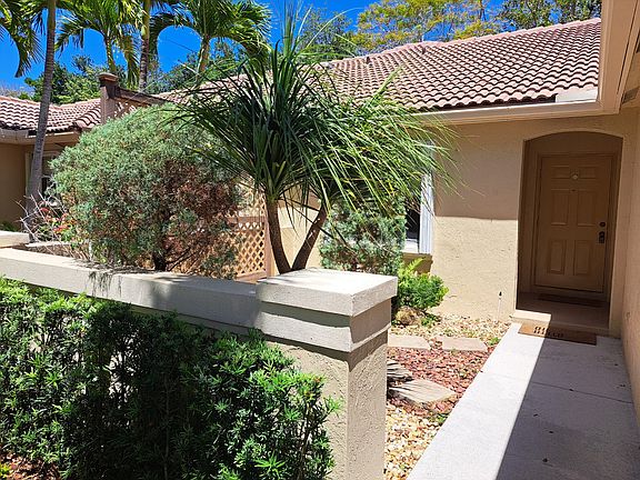 4th image of 2075 Borealis Way #2075