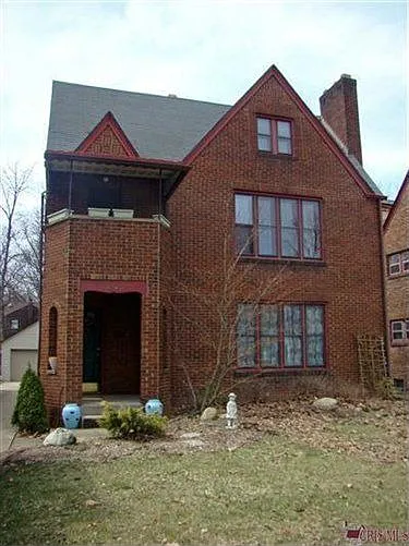 4242 Chester Dr photo 1