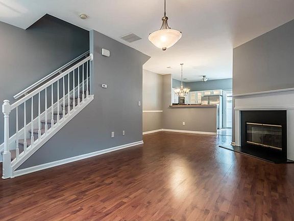 2nd image of 3283 Hidden Cove Cir