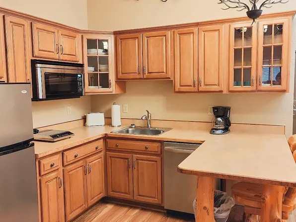 6373 Wynne Creek Dr #112, Biwabik, MN 55708