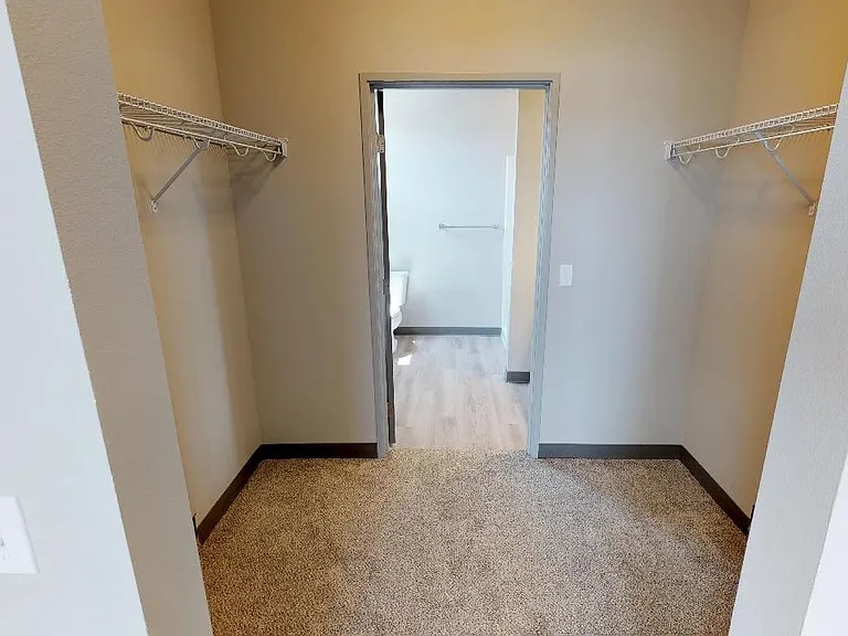 3315 Aurora Ave — Photo 5