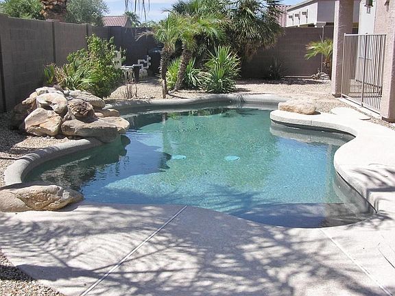 BEAUTIFUL PLAY POOL