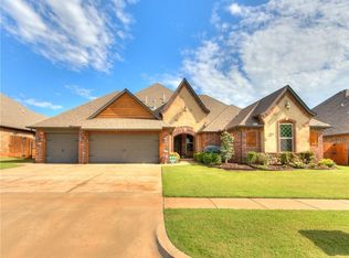 9105 SW 35th St, Oklahoma City, OK 73179