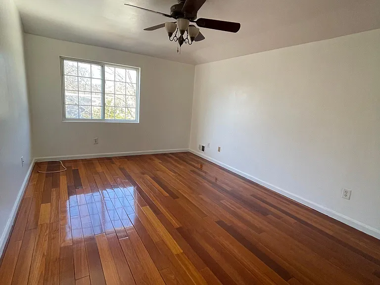 1231 Mason Ave — Photo 8