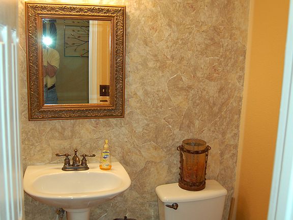 Powder room
