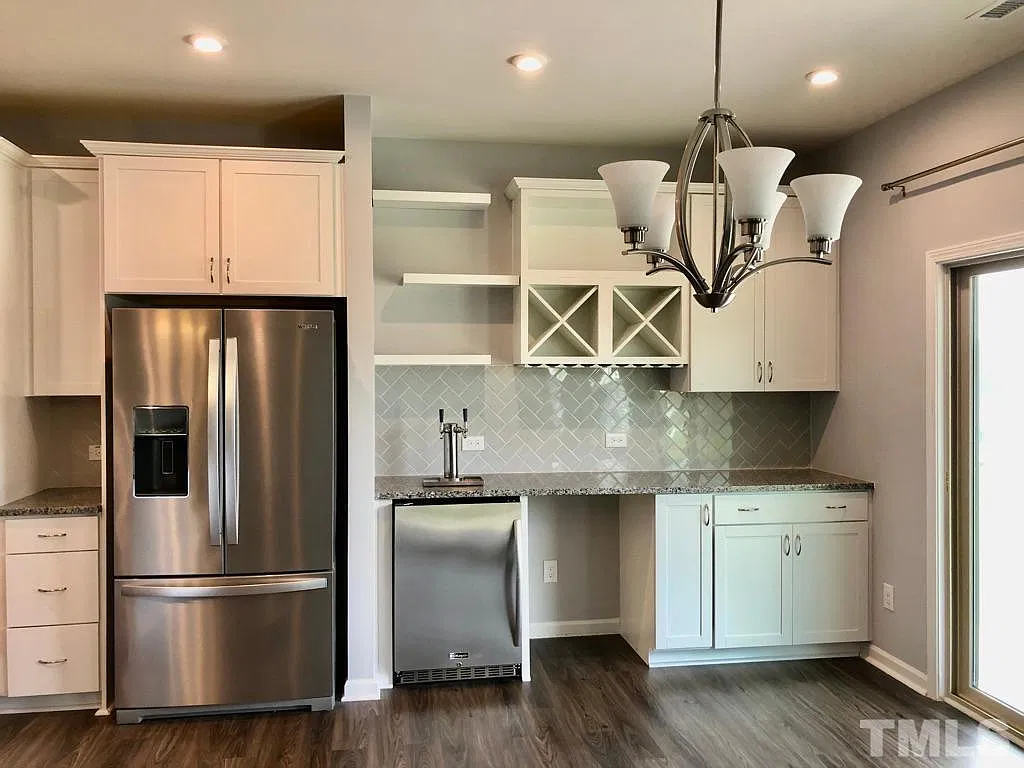 5 bed, 3.0 bath, 2851 sqft, $2,850 — Photo 4