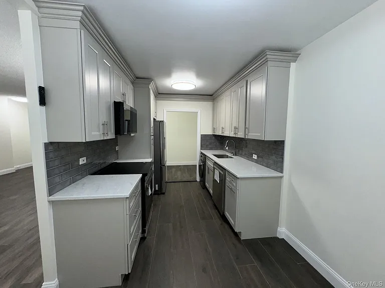 15 Stewart Pl #3D — Photo 15