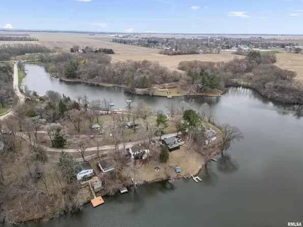 31 Crescent Lk, Alpha, IL 61413