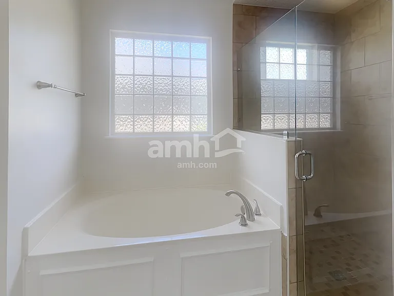 1582 Sailmaker Ln — Photo 11