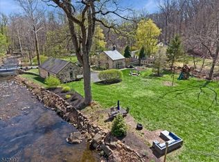 2 Mill Rd, Flanders, NJ 07836