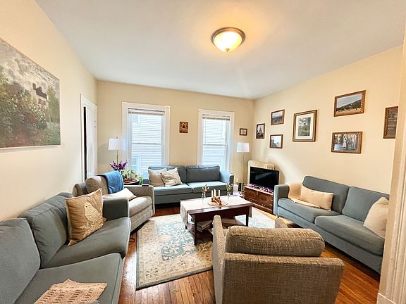 3rd image of 45 Falkland St #2