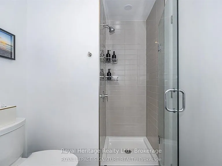195 Hunter St E #412 — Photo 17
