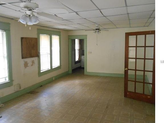 3rd image of 510 E Hugh St