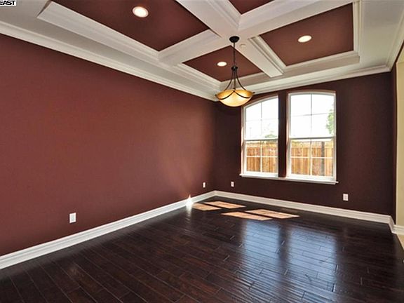 5th image of 8010 Holanda Ln