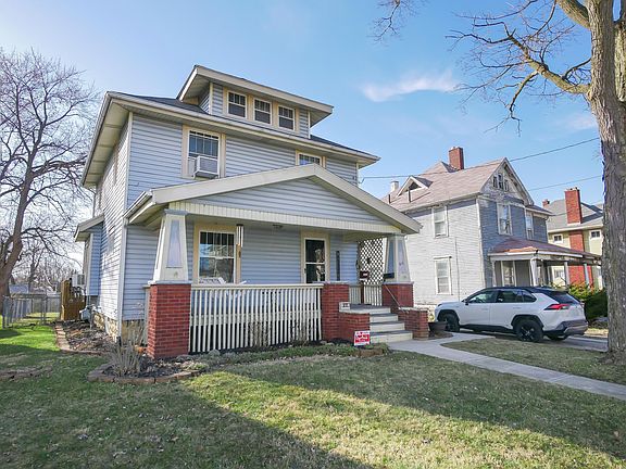 3rd image of 611 Windsor St