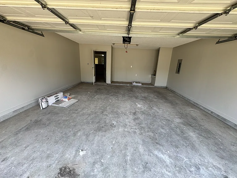 6628 Whitten Grove Dr — Photo 10
