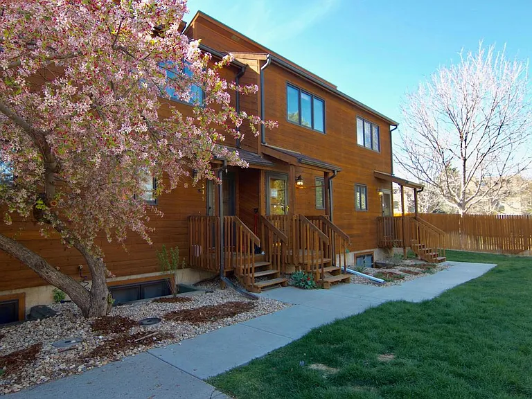 3319 Hickok Pl — Photo 1