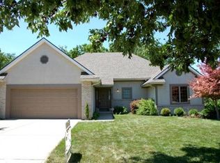 8000 NW Waukomis Dr, Kansas City, MO 64151