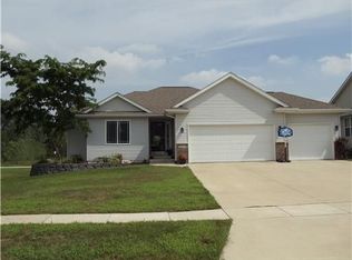 5814 Spring View Ct NE, Cedar Rapids, IA 52411