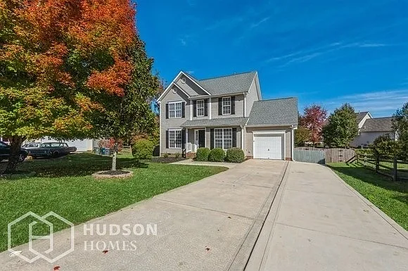 3 bed, 2.5 bath, 1491 sqft, $2,180 — Photo 1