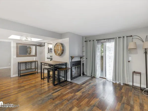 7444 Foxridge Way #3-F, Anchorage, AK 99518