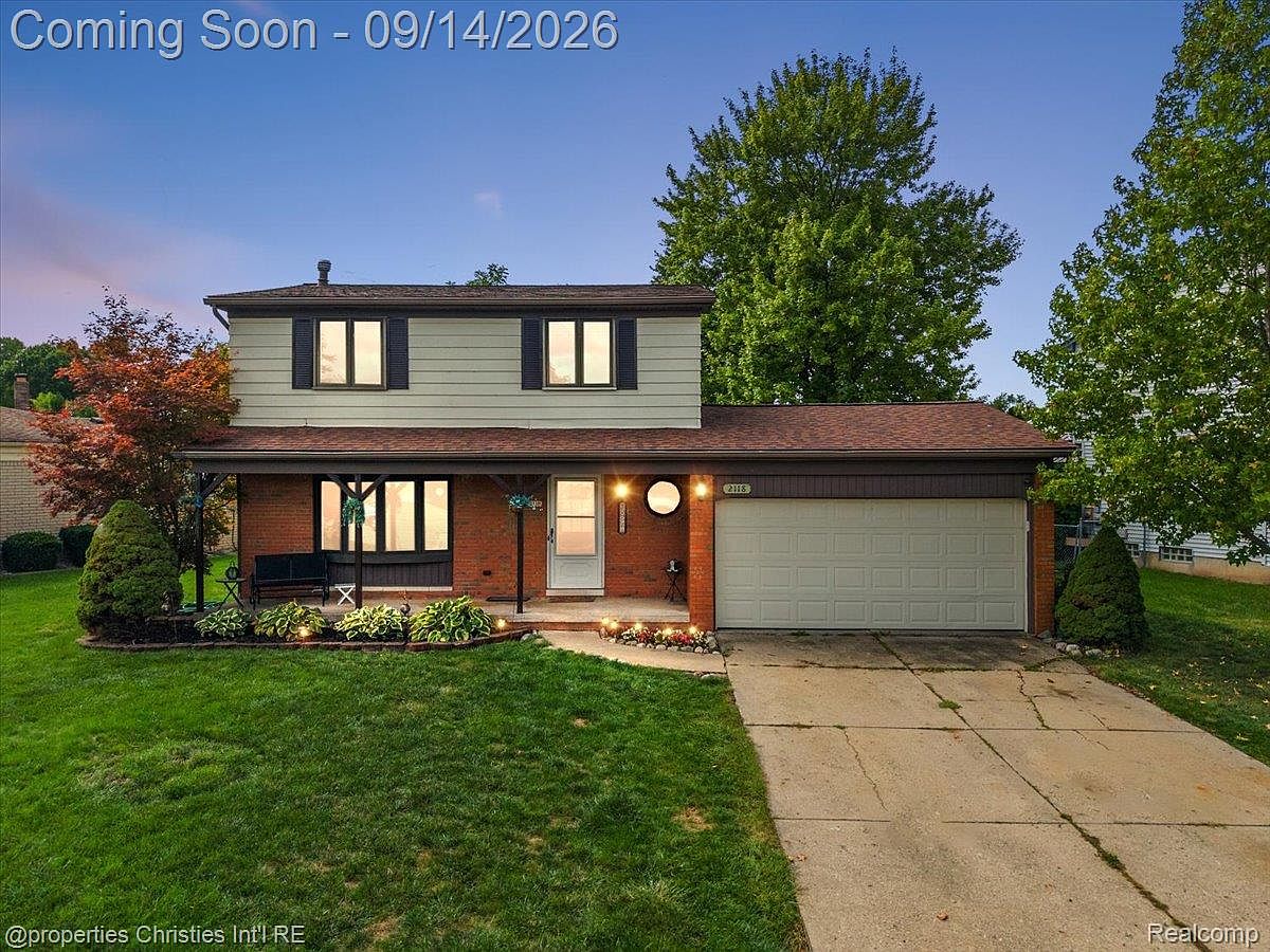 2118 S Cavalier Dr, Canton, MI 48188